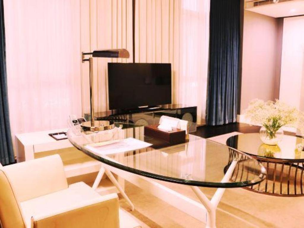 Jinjiang Metropolo Hotel Classiq Shanghai Off Bund Bagian luar foto