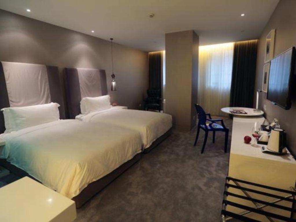 Jinjiang Metropolo Hotel Classiq Shanghai Off Bund Bagian luar foto