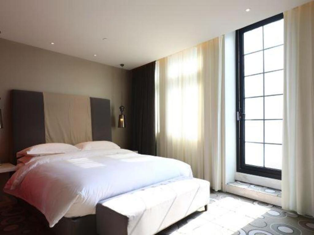 Jinjiang Metropolo Hotel Classiq Shanghai Off Bund Bagian luar foto